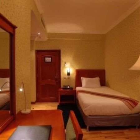 Abyssinia Renaissance Hotel Addis Ababa Exterior foto
