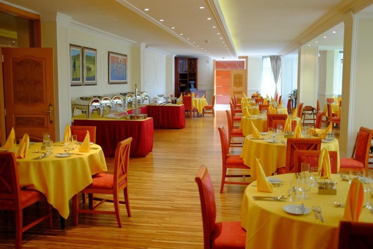 Abyssinia Renaissance Hotel Addis Ababa Exterior foto